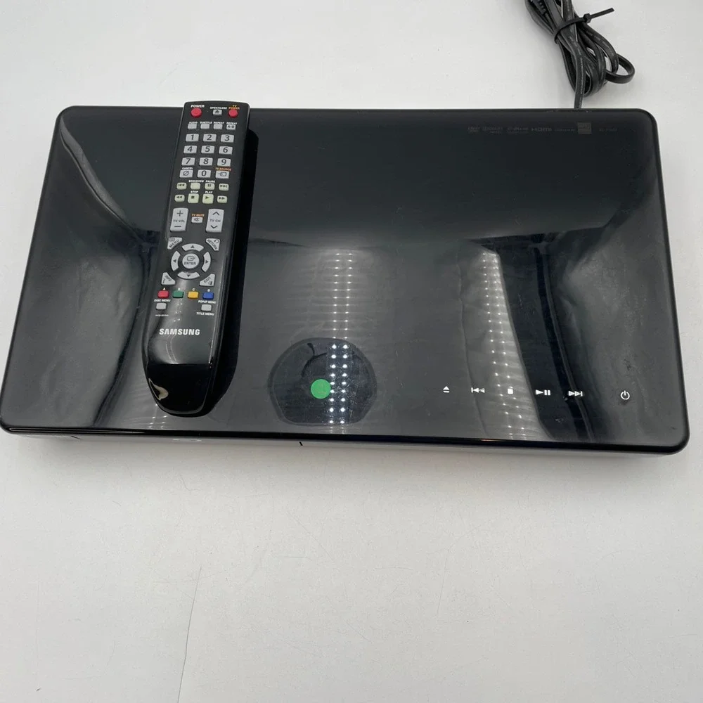 Samsung DVD  BD-P3600 1080p Blu-Ray Player Wireless Lan PC Streaming w/Remote